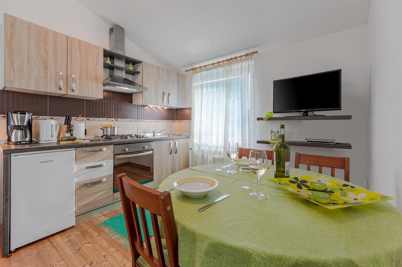 Apartment San Ližnjan 外观 照片